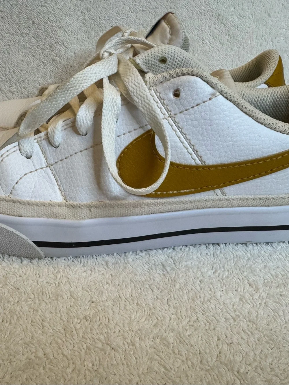 Nike Court Legacy Next Nature White Gold Suede DH3161-105 Womens Size 6 Retro